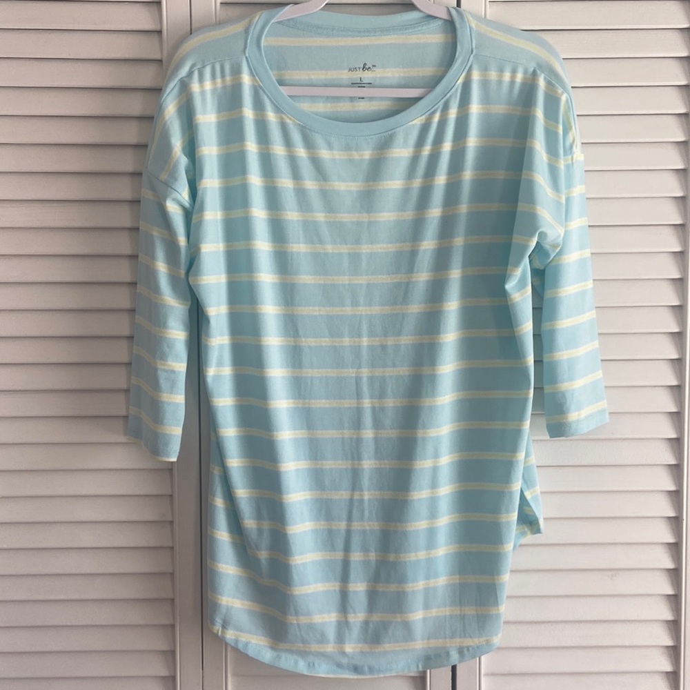 Blue/Green 3/4 sleeve shirt with slits on sides Large